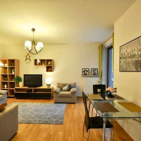 Mlociny Metro Apartment Warschau Buitenkant foto