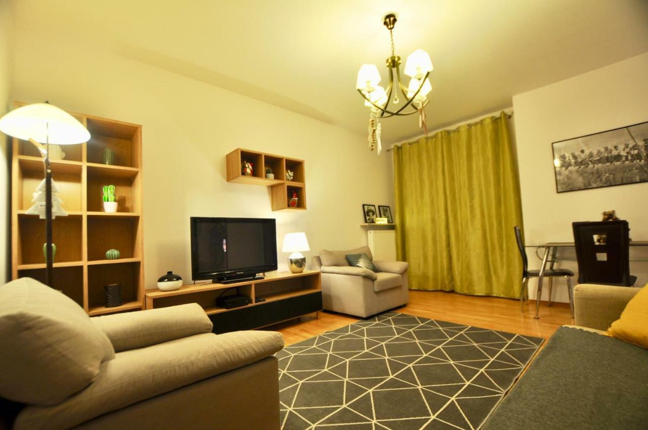 Mlociny Metro Apartment Warschau Buitenkant foto